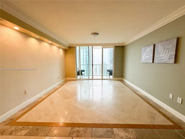 $680,000 | 1155 Brickell Bay Drive, Unit 3303, Miami, FL 33131