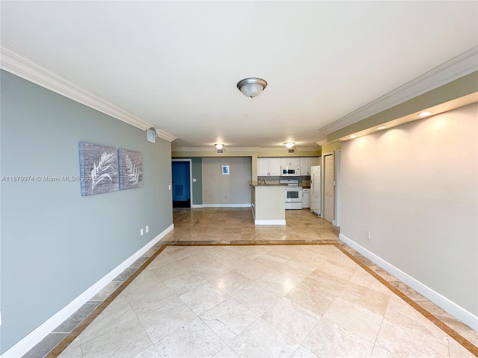 1155 Brickell Bay Drive, Unit 3303 Miami, FL 33131 - Photo 7 of 13