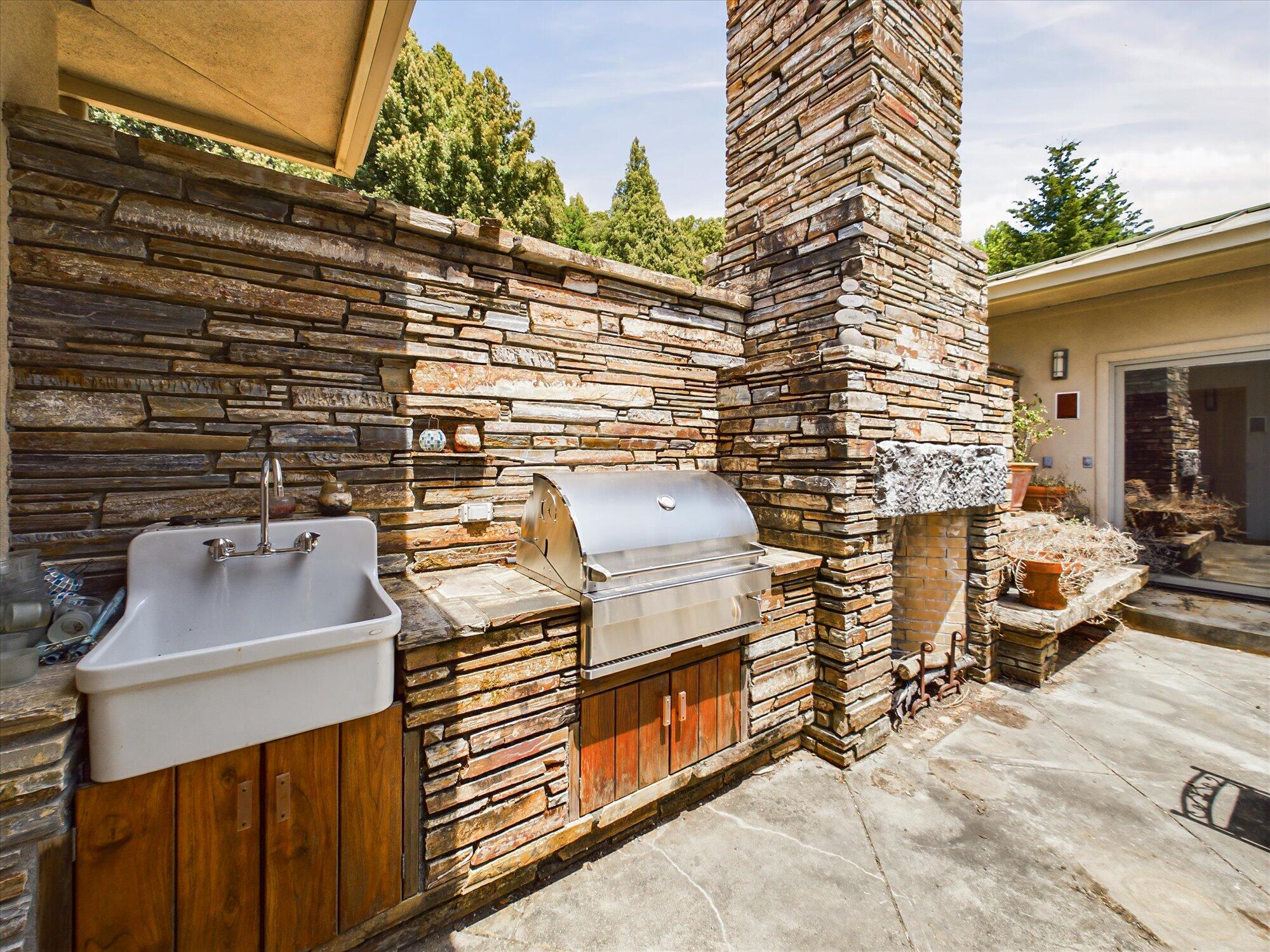 5500 Goodman Ranch Road Garberville, CA 95542 - Photo 21 of 153