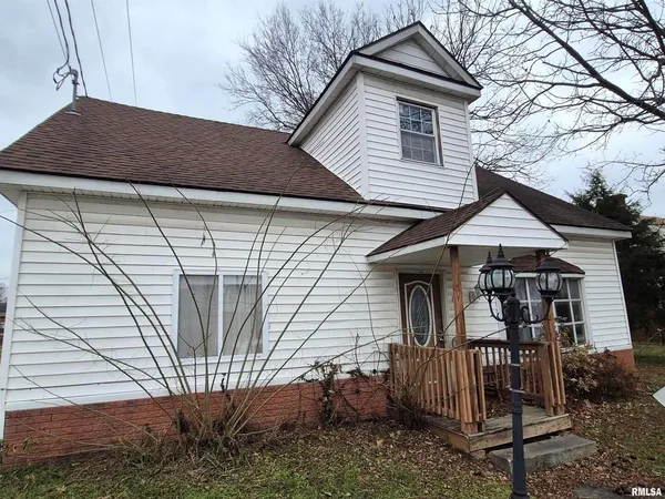 $41,500 | 117 Monroe Street, Golconda, IL 62938