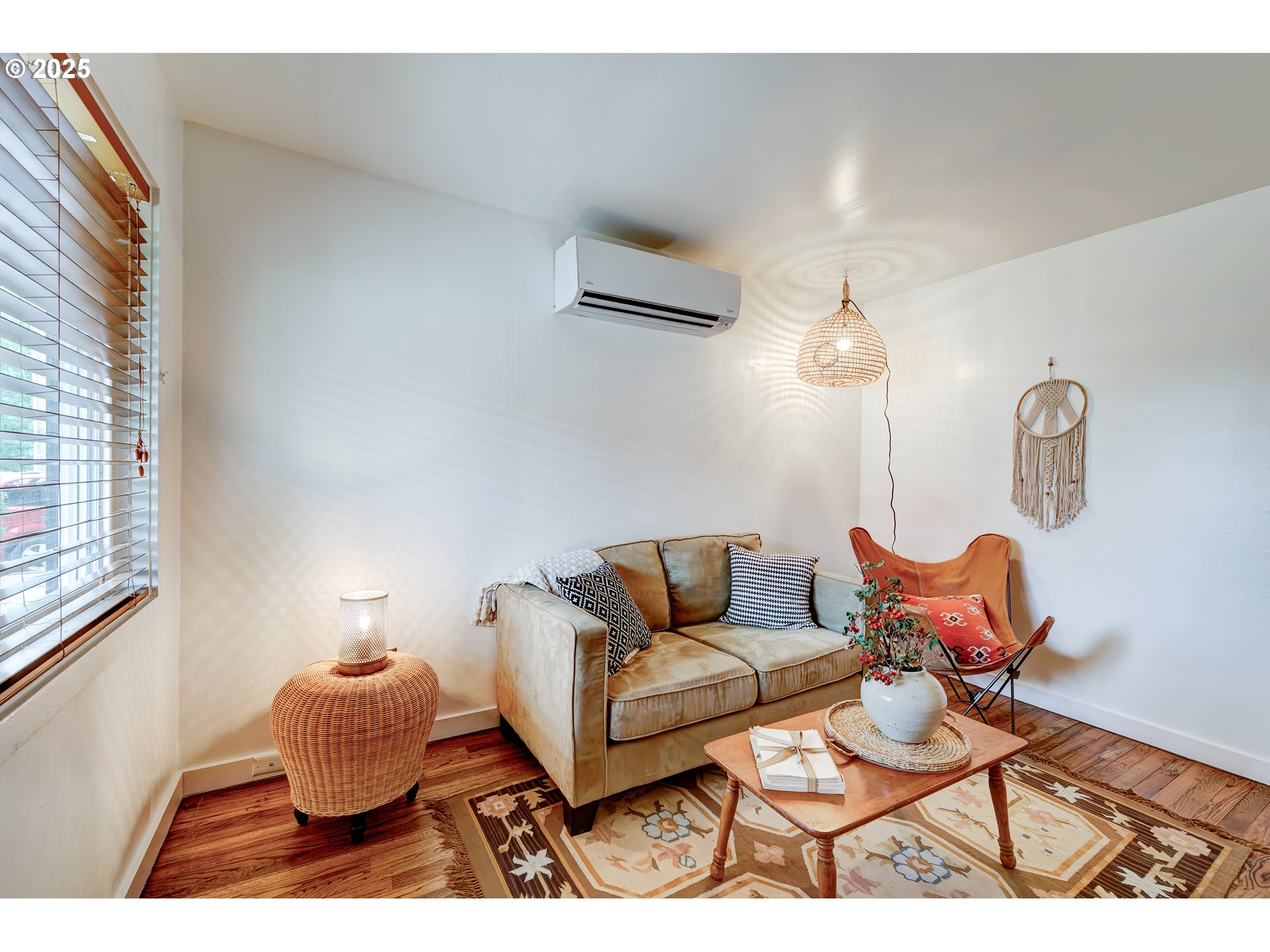 488 B Street Independence, OR 97351 - Photo 4 of 34