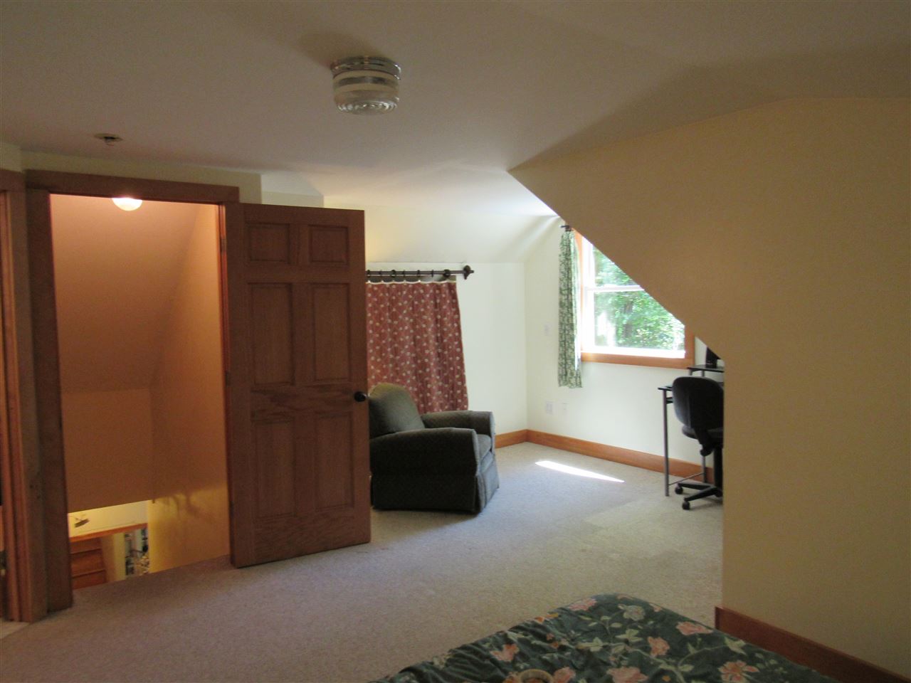 85 Rockwood Pond Road Fitzwilliam, NH 03447 - Photo 18 of 27