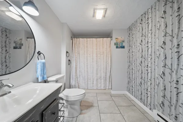 $2,000 | 21 Village West Drive, Unit 14, Alexandria, NH 03222