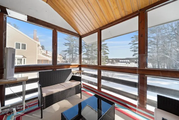 $2,000 | 21 Village West Drive, Unit 14, Alexandria, NH 03222