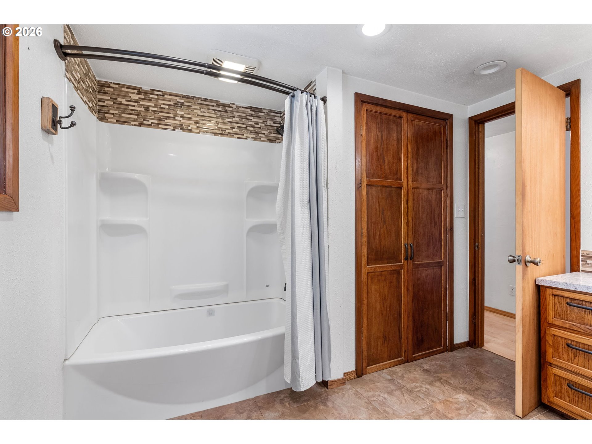 1812 Metzger Road Carson, WA 98610 - Photo 14 of 42