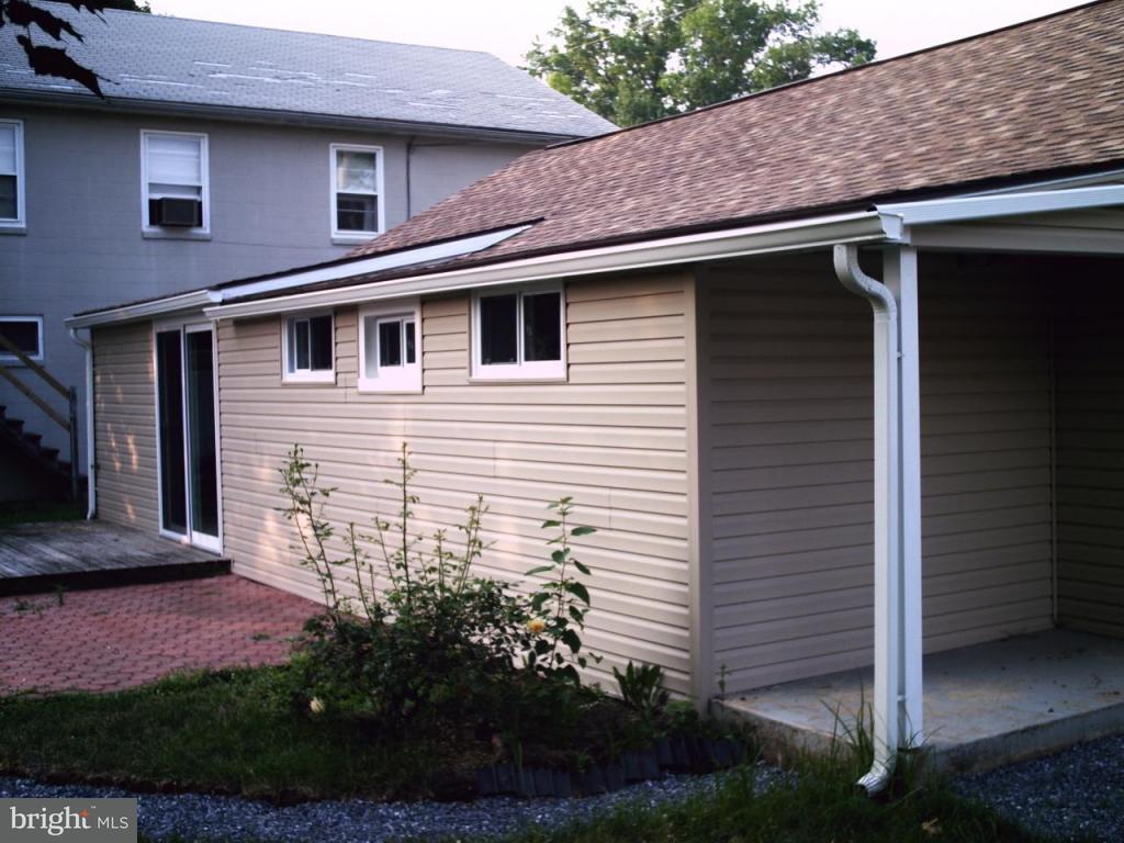 7 North New Street Lititz, PA 17543 - Photo 4 of 7 Gallery Image 4