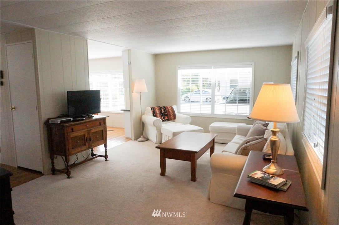 201 Union Avenue Southeast, Unit 38 Renton, WA 98059 - Photo 2 of 12 Gallery Image 2