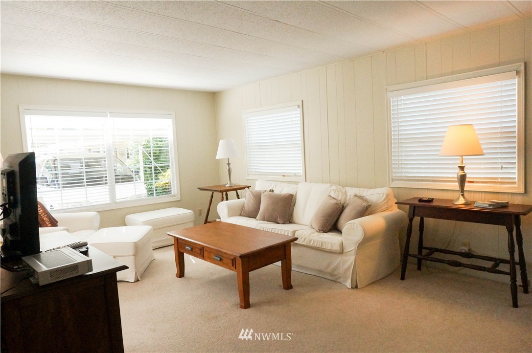 201 Union Avenue Southeast, Unit 38 Renton, WA 98059 - Photo 3 of 12 Gallery Image 3