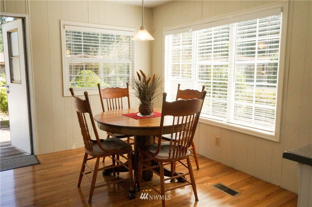 201 Union Avenue Southeast, Unit 38 Renton, WA 98059 - Photo 5 of 12 Gallery Image 5