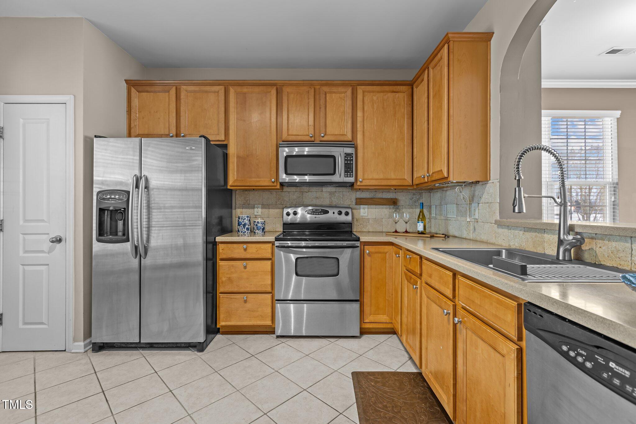 7850 Silverthread Lane Raleigh, NC 27617 - Photo 14 of 28 18-web-or-mls-IMGL8761