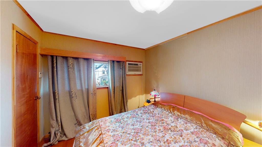9148 Gold Road Queens, NY 11417 - Photo 6 of 15 Gallery Image 6