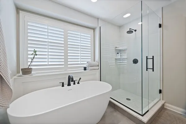 $7,500 | 735 West 8th Street, Hinsdale, IL 60521