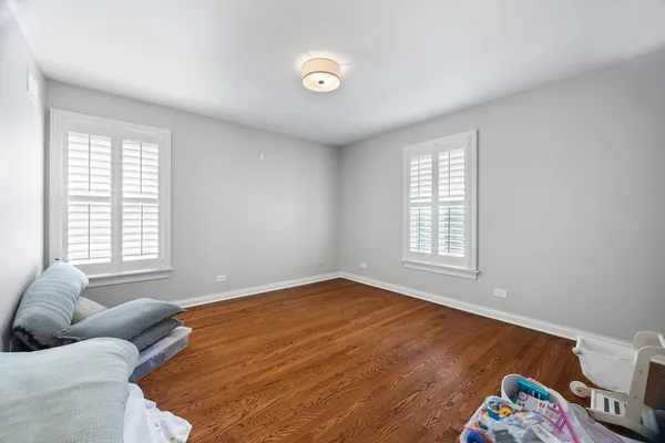 $7,500 | 735 West 8th Street, Hinsdale, IL 60521