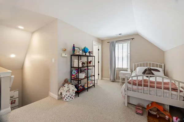 $7,500 | 735 West 8th Street, Hinsdale, IL 60521