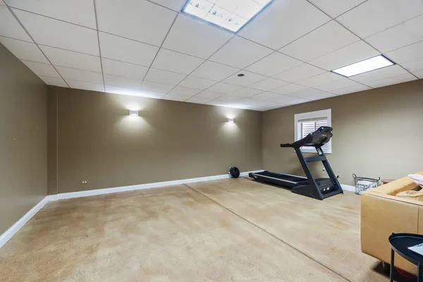 $7,500 | 735 West 8th Street, Hinsdale, IL 60521