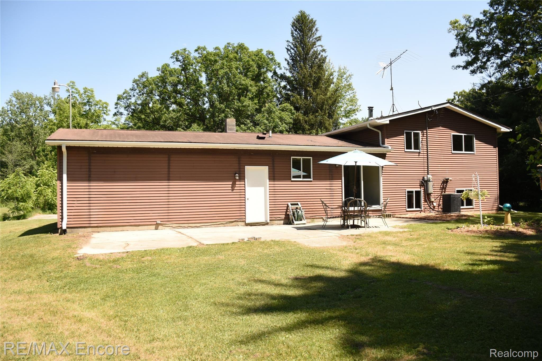 8170 South Merrill Road St. Charles, MI 48655 - Photo 6 of 63 DSC_2942.JPG