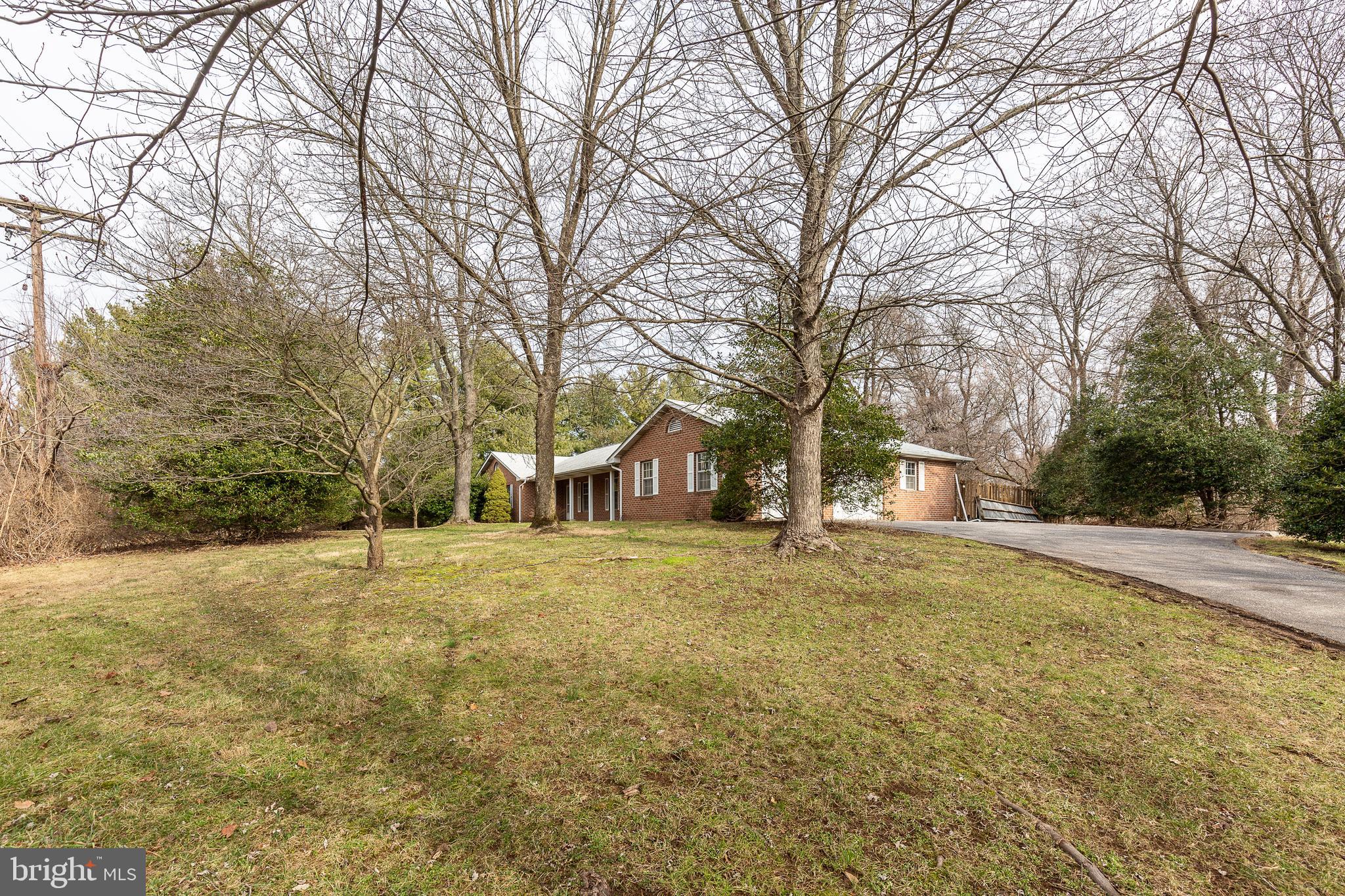 705 Poole Road Westminster, MD 21157 - Photo 4 of 41 Gallery Image 4