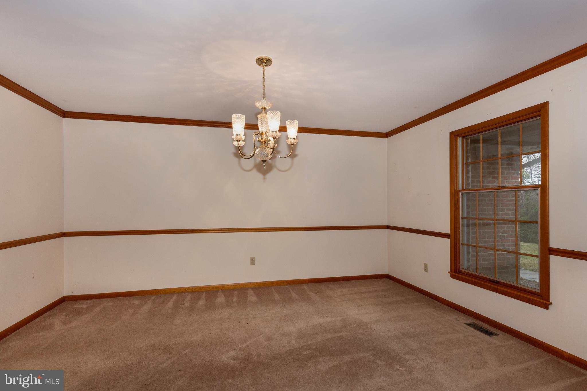 705 Poole Road Westminster, MD 21157 - Photo 10 of 41 Gallery Image 10
