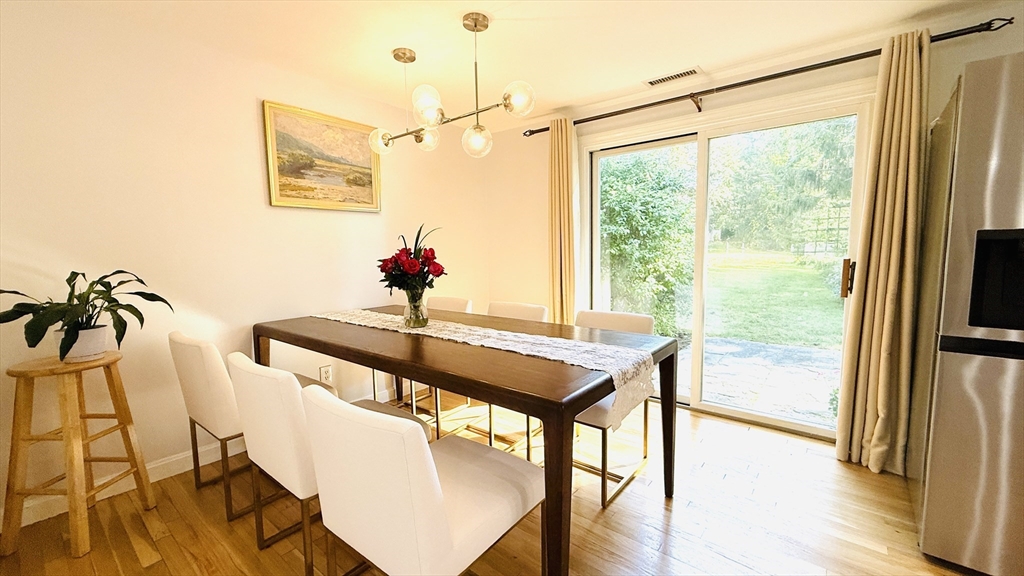 52 Jericho Road, Unit 52 Weston, MA 02493 - Photo 12 of 25