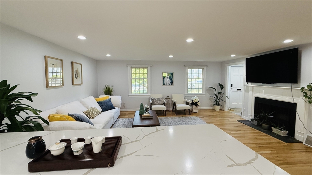 52 Jericho Road, Unit 52 Weston, MA 02493 - Photo 15 of 25