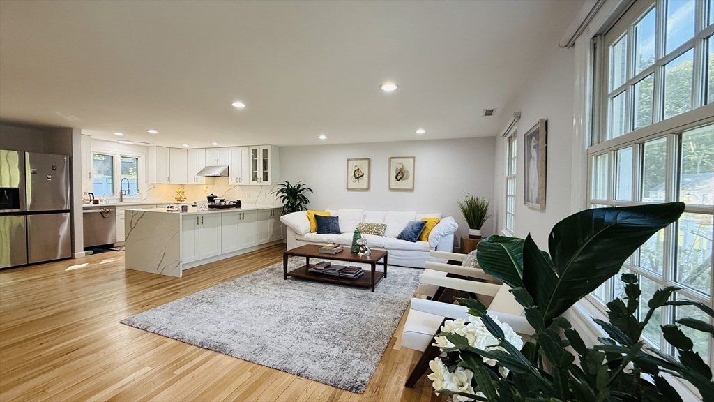 52 Jericho Road, Unit 52 Weston, MA 02493 - Photo 21 of 25