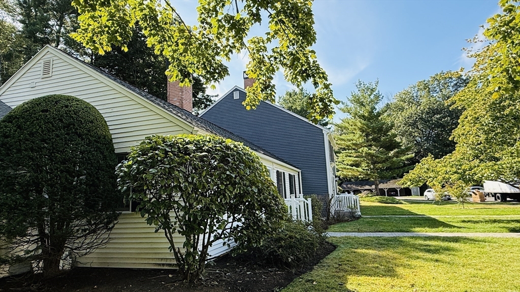 52 Jericho Road, Unit 52 Weston, MA 02493 - Photo 22 of 25