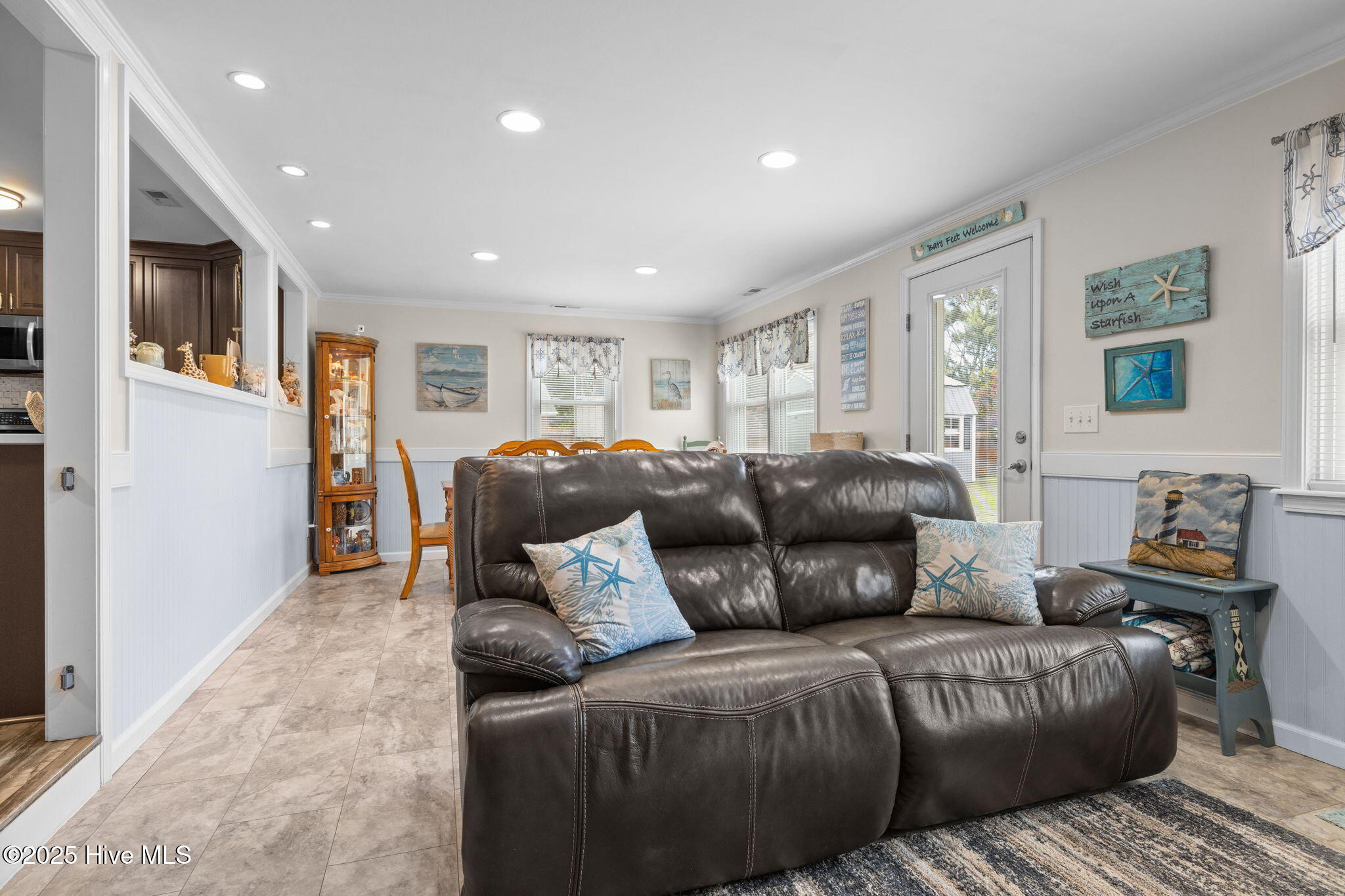 1815 Paulette Road Morehead City, NC 28557 - Photo 34 of 54 Dining Room Pt 2