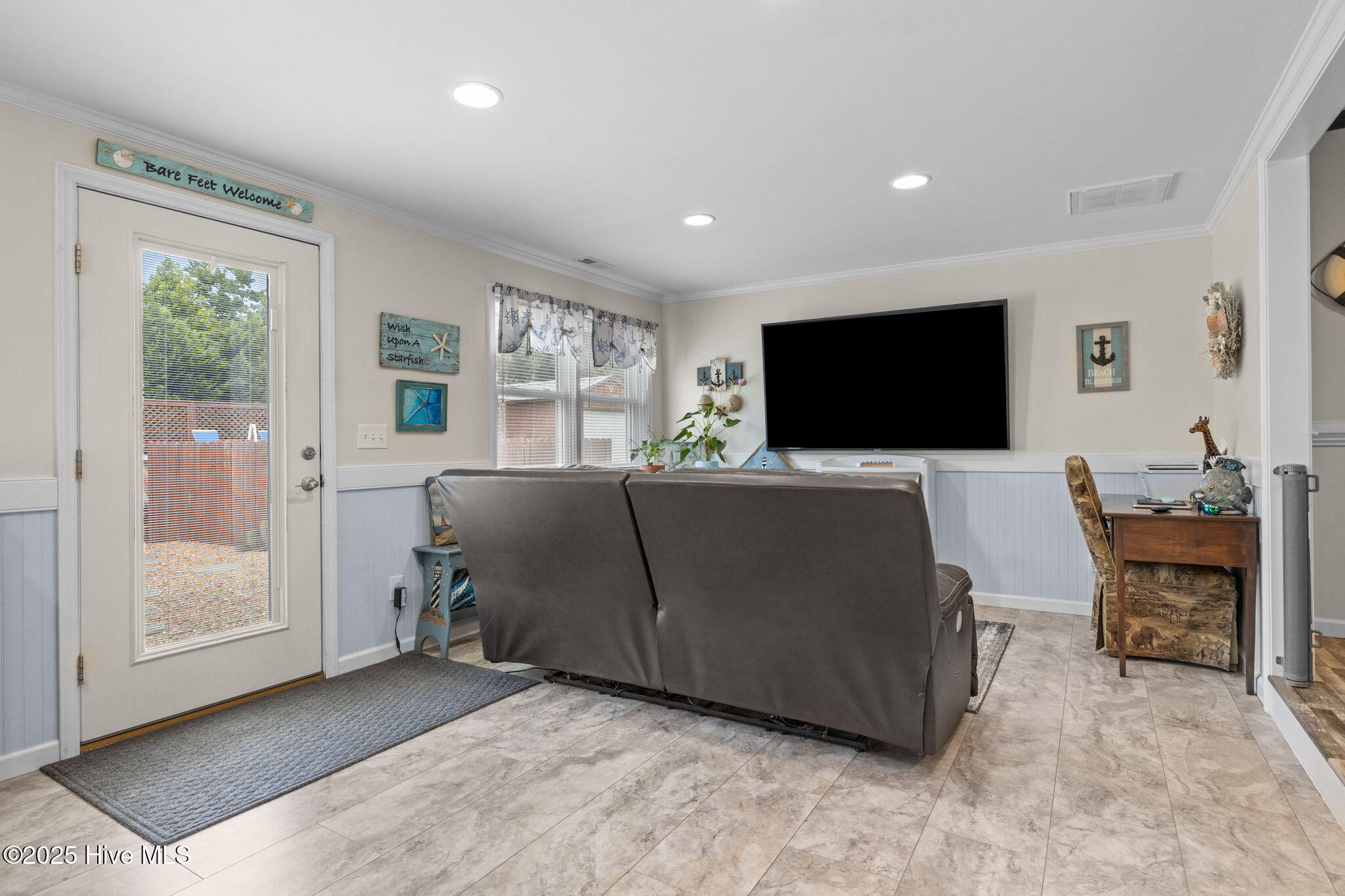 1815 Paulette Road Morehead City, NC 28557 - Photo 36 of 54 Dining Room Pt 2