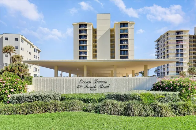 front view of building with an outdoor space