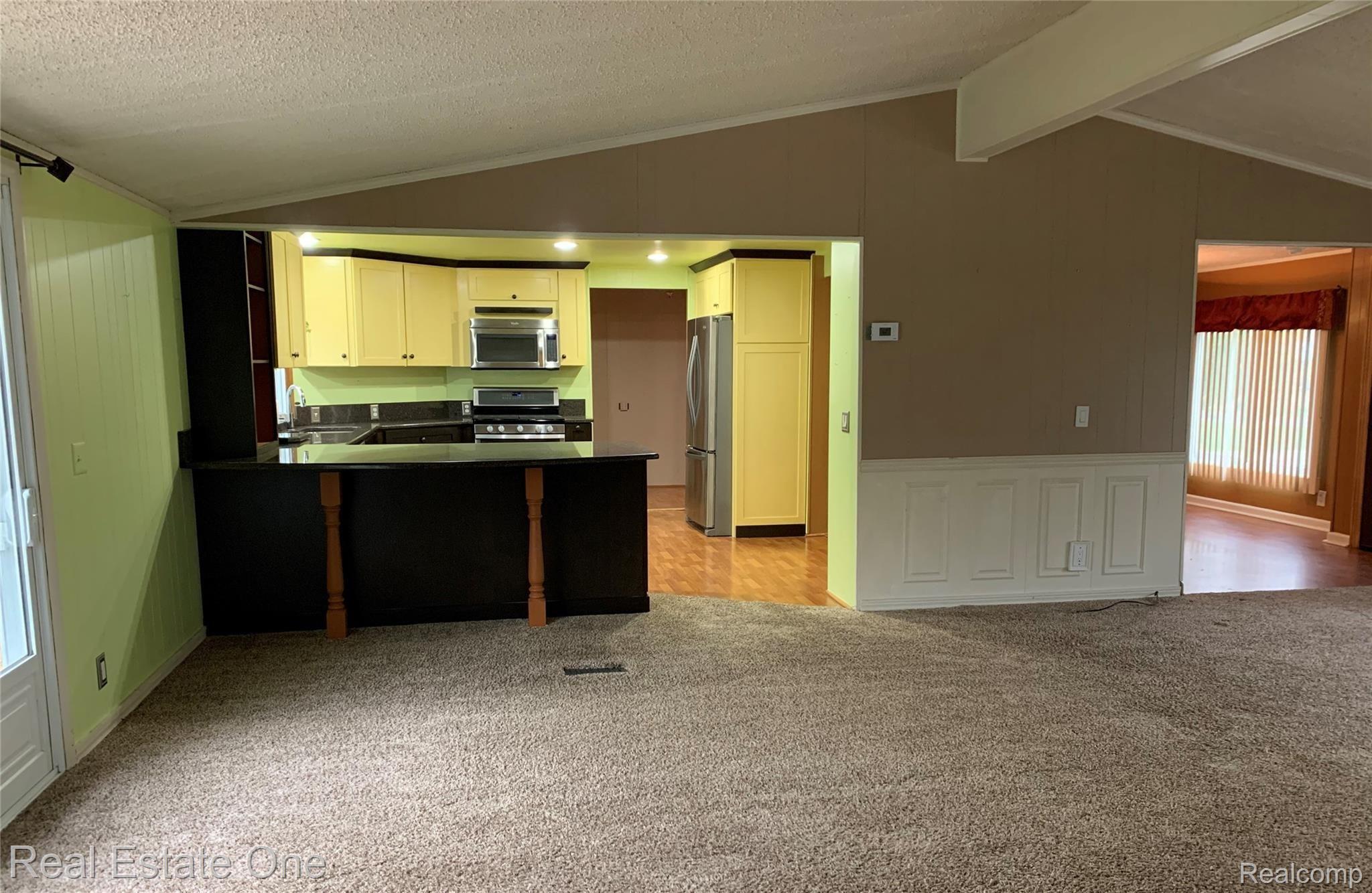 1916 Gilsam Avenue Rochester, MI 48309 - Photo 6 of 17 Great room to kitchen.jpg