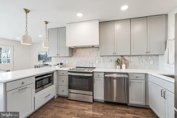$375,000 | 70 Arrowood Road, Linden, VA 22642