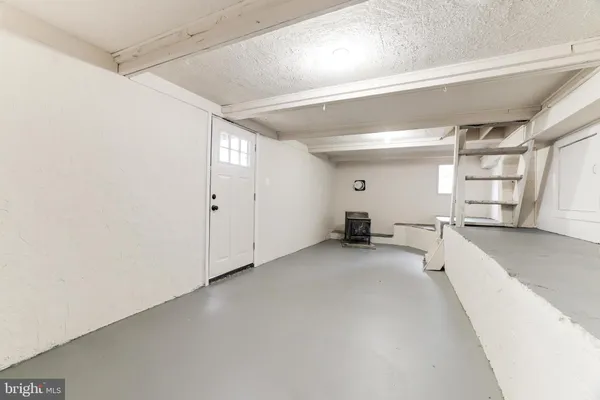 $375,000 | 70 Arrowood Road, Linden, VA 22642