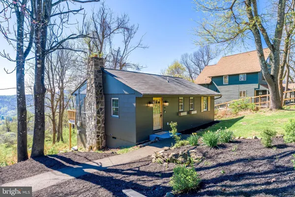 $375,000 | 70 Arrowood Road, Linden, VA 22642