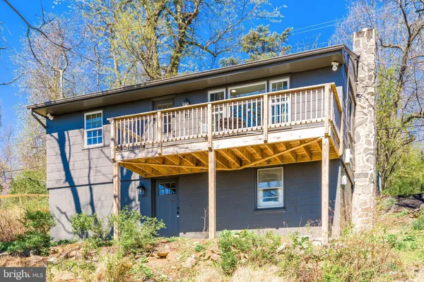 $375,000 | 70 Arrowood Road, Linden, VA 22642