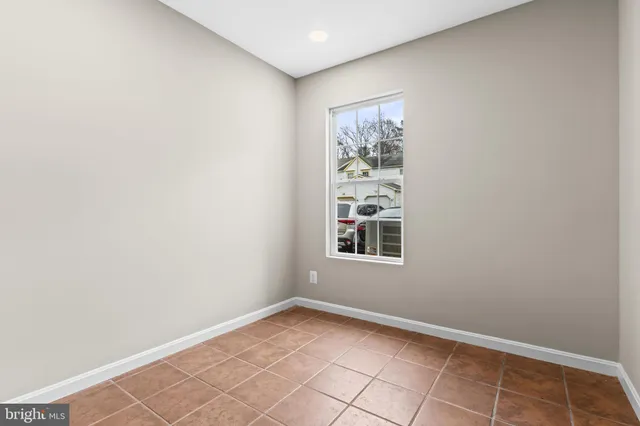 $2,100 | 46359 Columbus Drive, Unit 608, Lexington Park, MD 20653