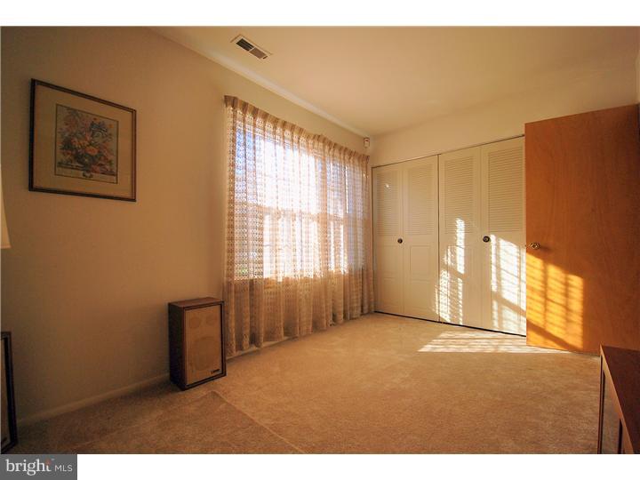 47 Windmill Drive Clementon, NJ 08021 - Photo 9 of 25 Gallery Image 9