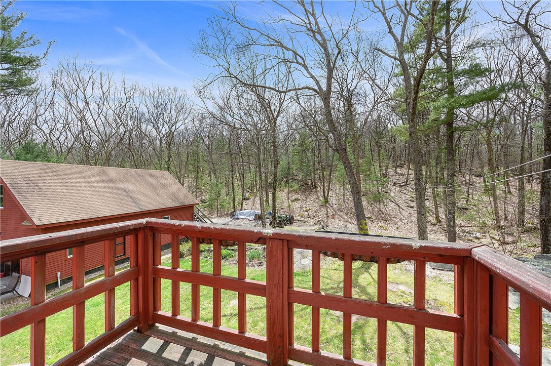 115 Log Road North Smithfield, RI 02830 - Photo 31 of 49