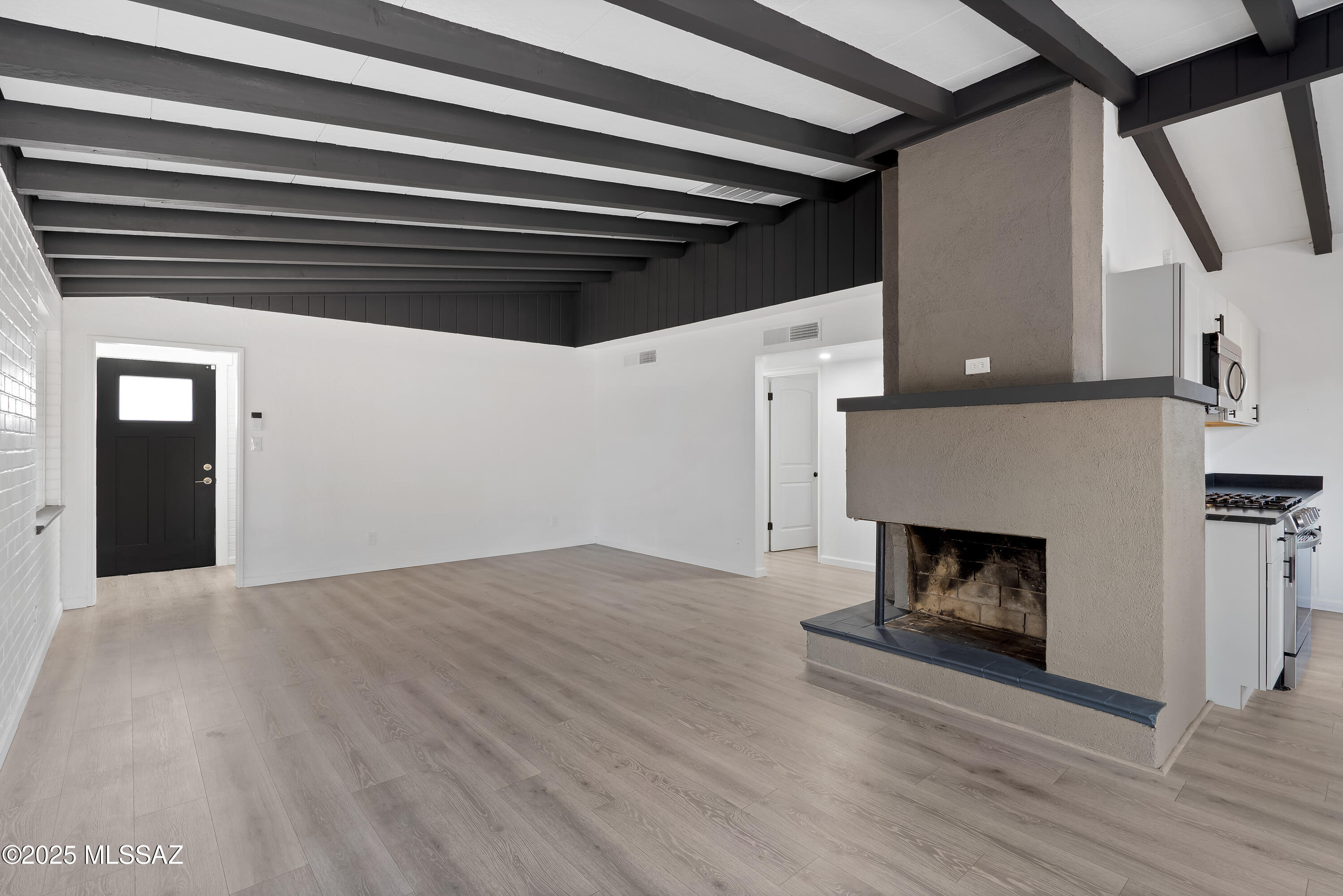 905 East Prince Road Tucson, AZ 85719 - Photo 7 of 33 2 Interiors-4 (3)
