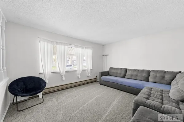 $350,000 | 449 Edwards Avenue, Shelley, ID 83274