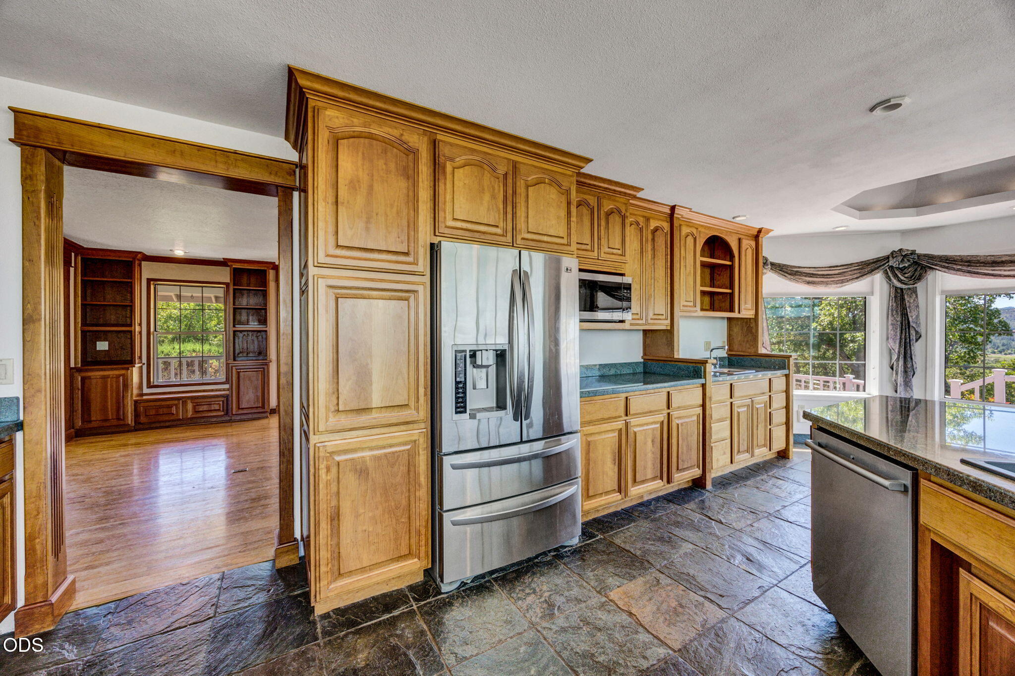 5311 Pioneer Road Medford, OR 97501 - Photo 29 of 52 Gallery Image 29