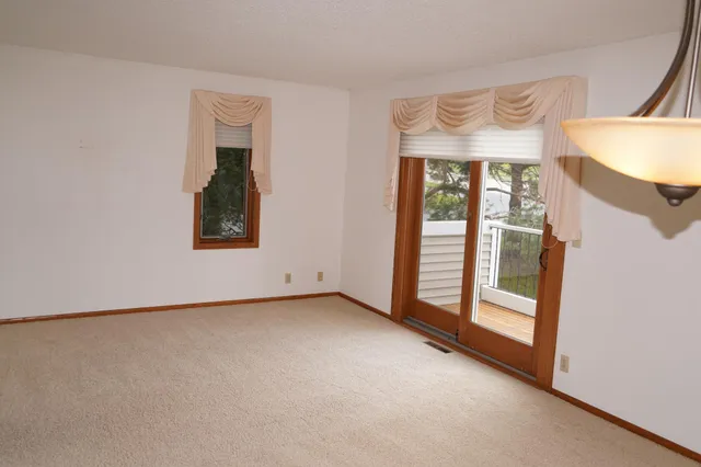 $234,900 | 4199 Knob Circle, Unit 102, Eagan, MN 55122