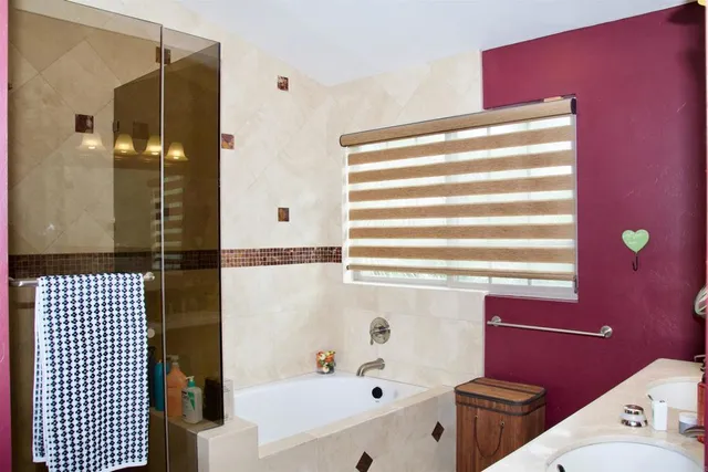 $4,995 | 12156 Via San Loreno, San Diego, CA 92128