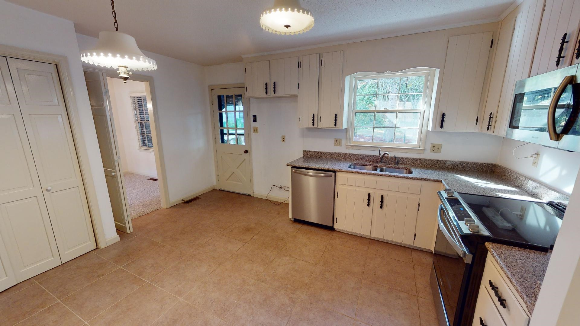 1422 Pineview Drive Raleigh, NC 27606 - Photo 2 of 23 Photo 2