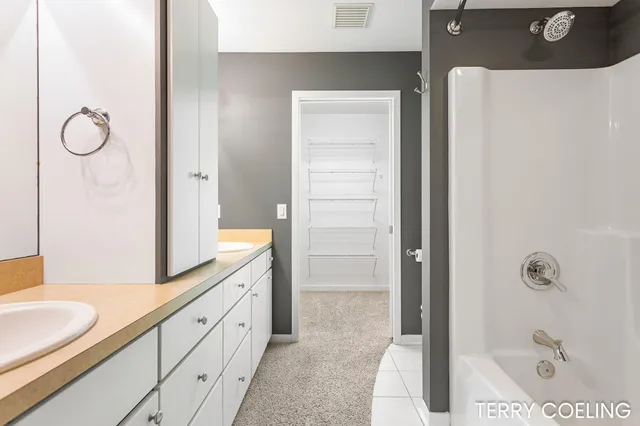 $334,900 | 2868 Grand Isle Drive Northeast, Belmont, MI 49306