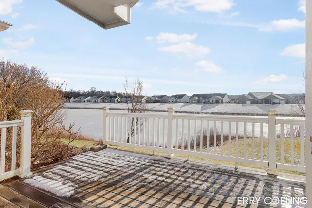 $334,900 | 2868 Grand Isle Drive Northeast, Belmont, MI 49306