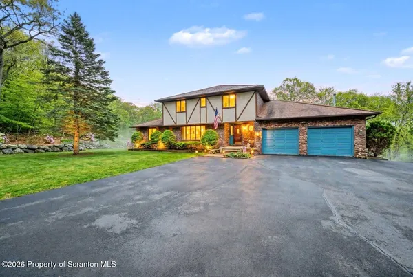 $550,000 | 1240 Charles Road, Lake Ariel, PA 18436