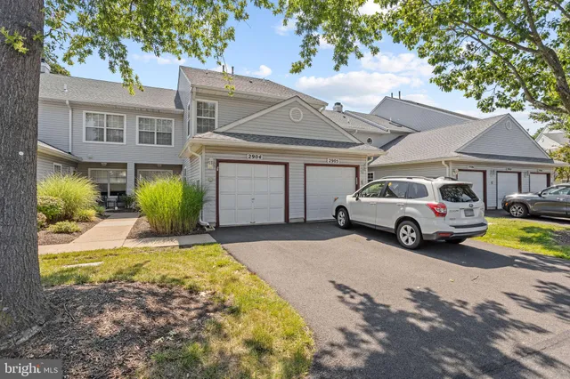 a house view with a outdoor space