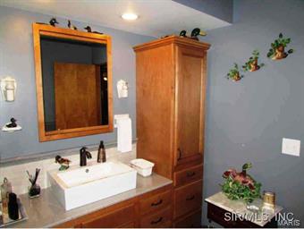 5678 Humbert Road Godfrey, IL 62035 - Photo 4 of 24 Gallery Image 4