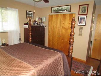 5678 Humbert Road Godfrey, IL 62035 - Photo 9 of 24 Gallery Image 9
