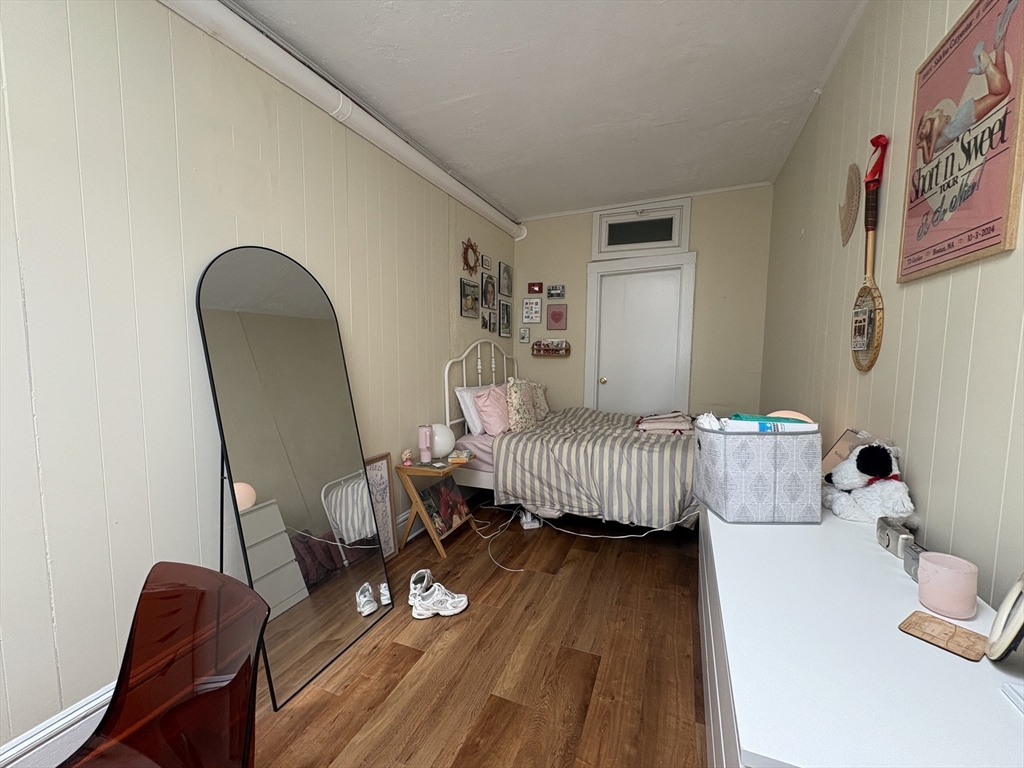 914 Beacon Street, Unit 4 Boston, MA 02215 - Photo 15 of 19